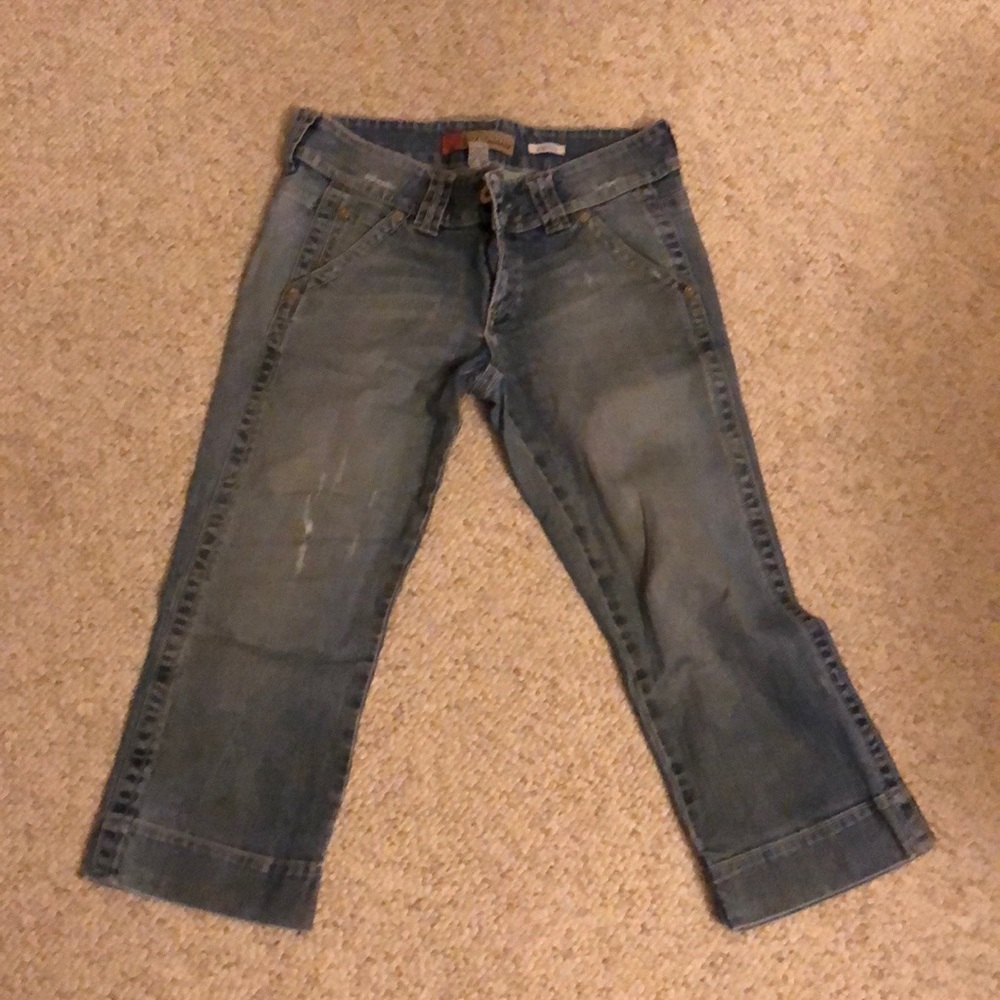 Light wash denim stretch cropped jeans